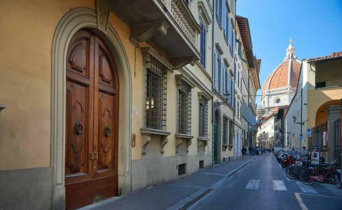 Istay - Appartamento Cellini Florence 0*,
