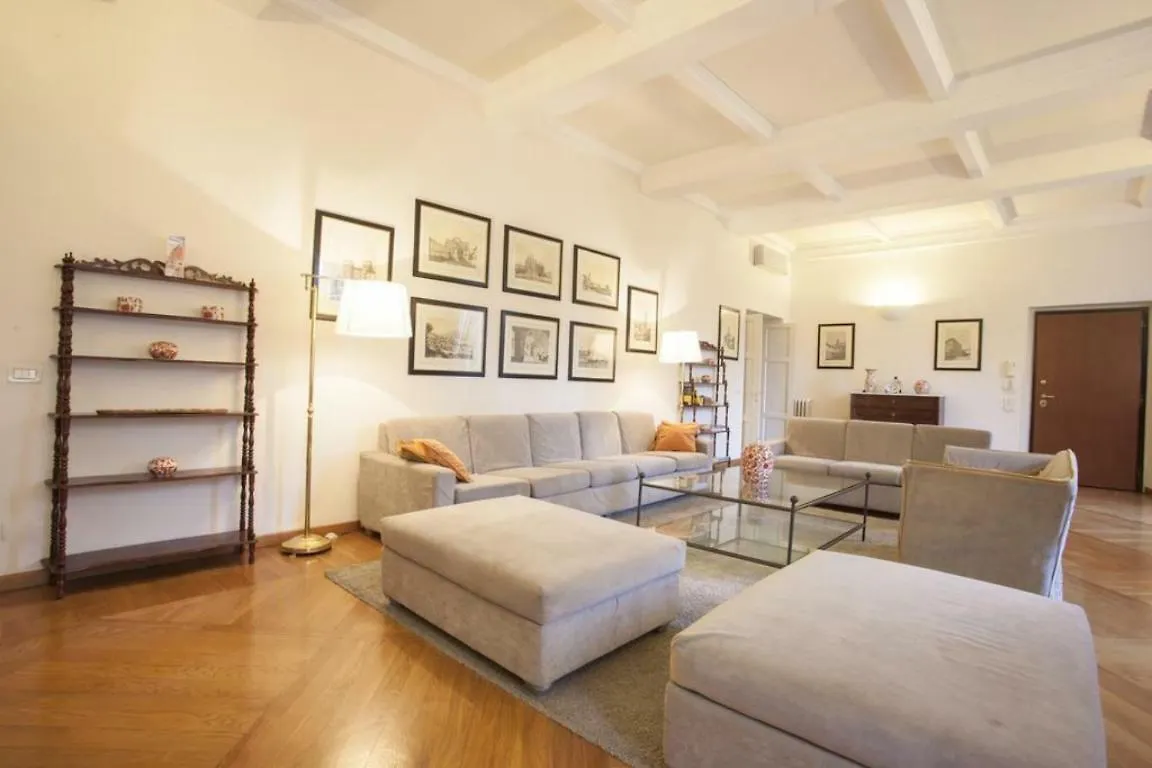 Apartment Istay - Appartamento Cellini Florence
