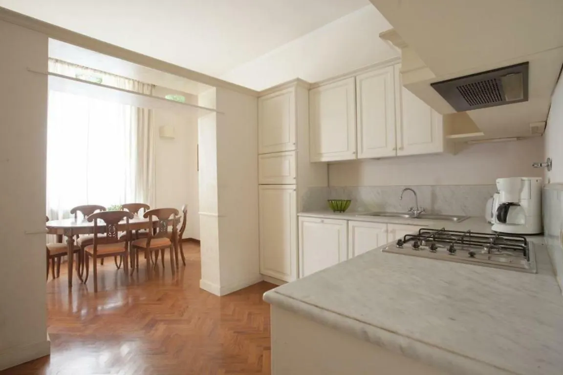 Apartment Istay - Appartamento Cellini Florence